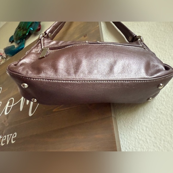 PERLINA Shoulder Bag - Picture 7 of 10